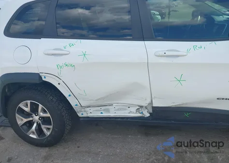 2017 Jeep Cherokee Trailhawk L Plus 4X4 из США, поврежденный, VIN 1C4PJMBB3HD236759